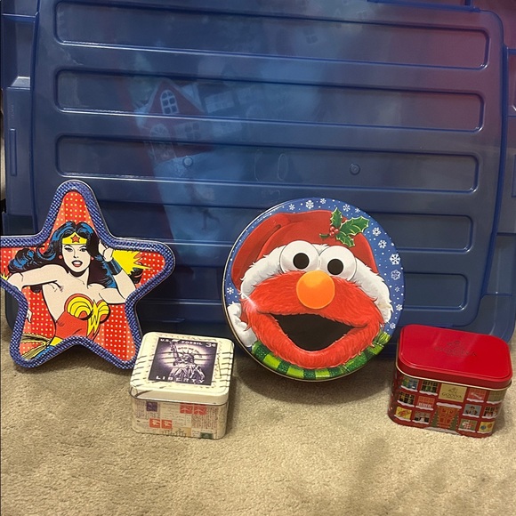 Accessories - Tin collectors Elmo Holiday Tin Red & Green Festive Cookie Tin. Wonder woman.